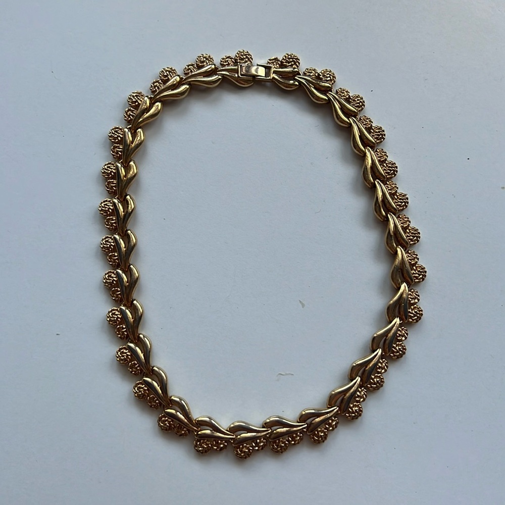 Vintage Gold Tone Necklace